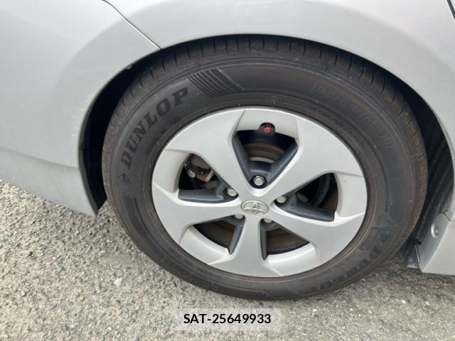 Toyota PRIUS 2012-07 6911420-4
