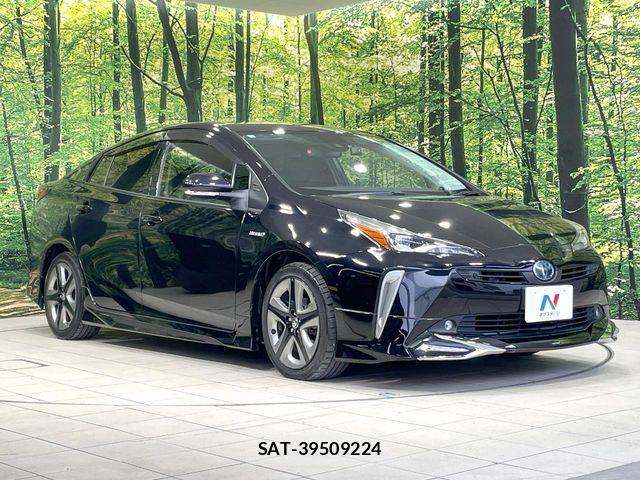 Toyota PRIUS 2019-02 6911278-15