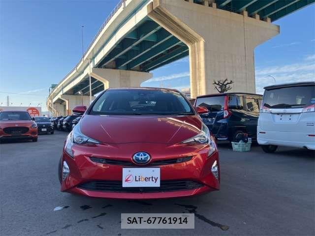 Toyota PRIUS 2018-04 6911273-8