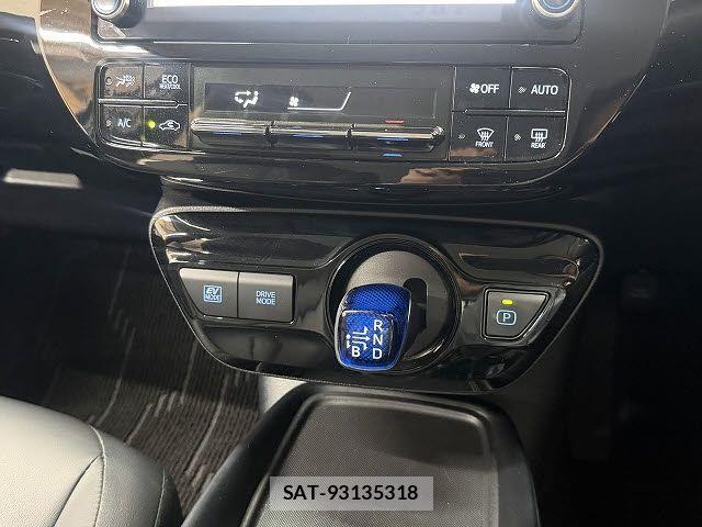 Toyota PRIUS 2021-12 6911223-13