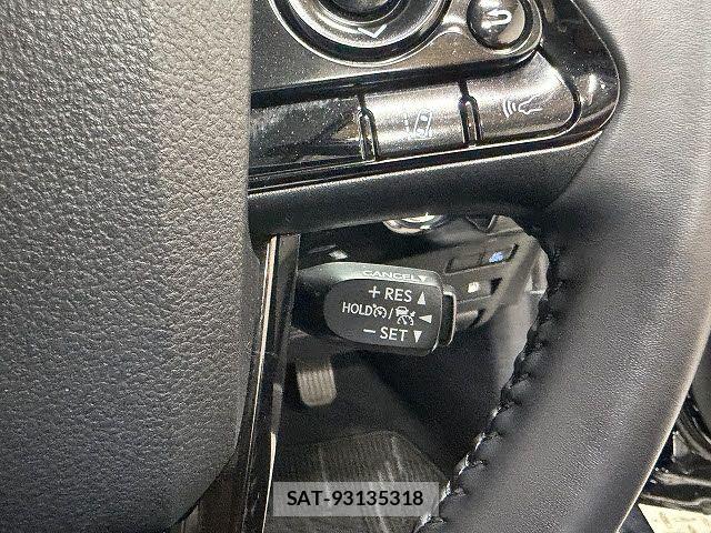 Toyota PRIUS 2021-12 6911223-17