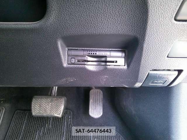 Toyota PRIUS 2016-01 6911295-17