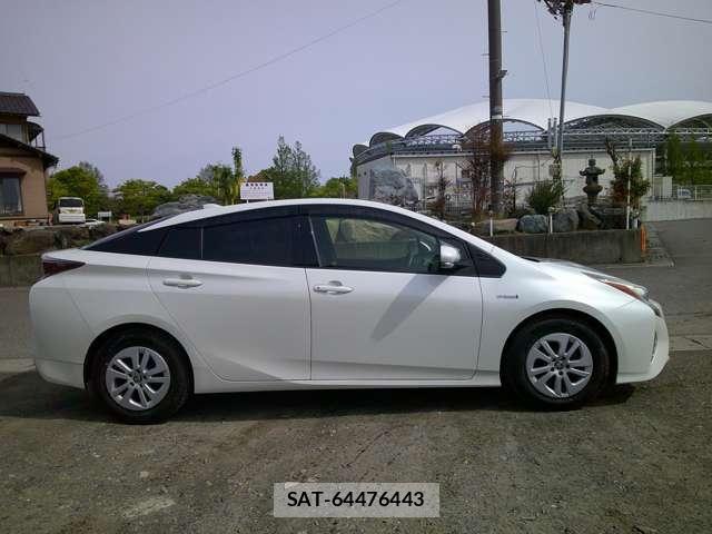 Toyota PRIUS 2016-01 6911295-5