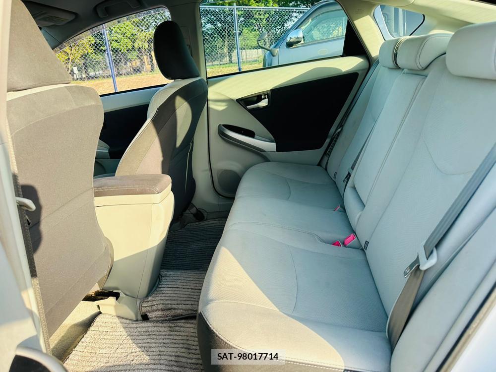 Toyota PRIUS 2011 6804483-9