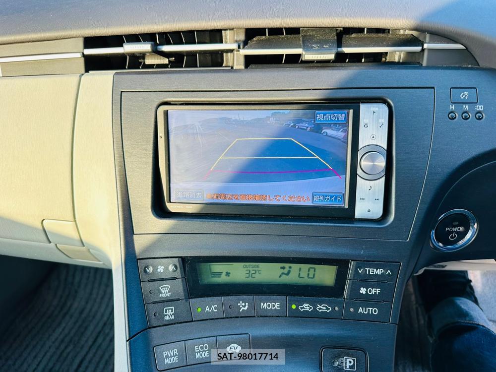 Toyota PRIUS 2011 6804483-17