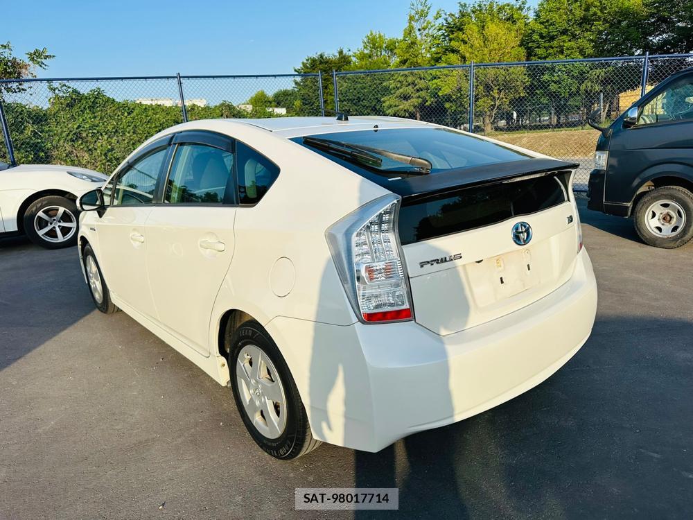 Toyota PRIUS 2011 6804483-2