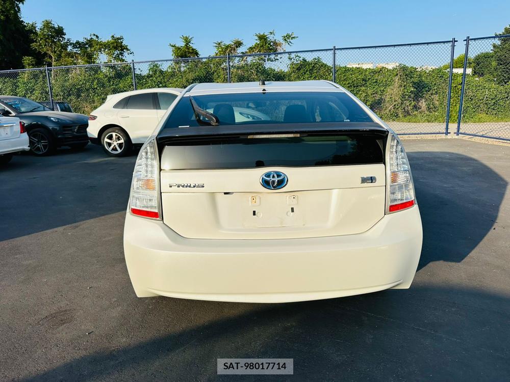 Toyota PRIUS 2011 6804483-3