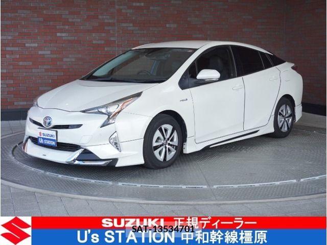 Toyota PRIUS 2016-06 6911257-0