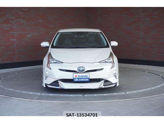 Toyota PRIUS 2016-06 6911257-1