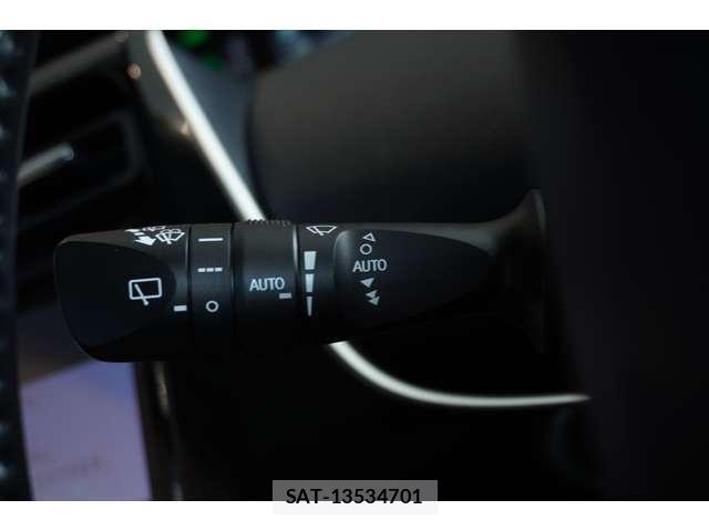 Toyota PRIUS 2016-06 6911257-19