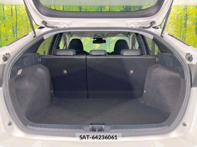 Toyota PRIUS 2016-02 6911234-9
