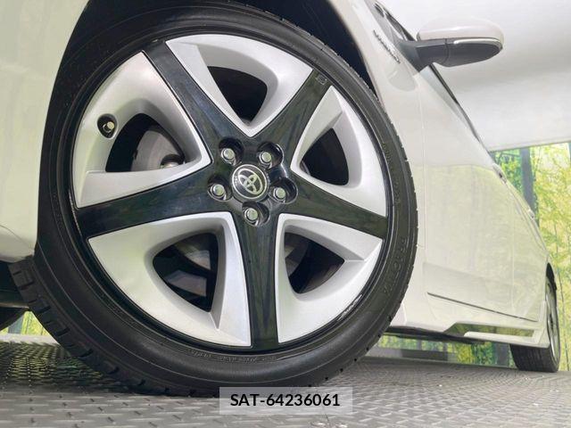 Toyota PRIUS 2016-02 6911234-12