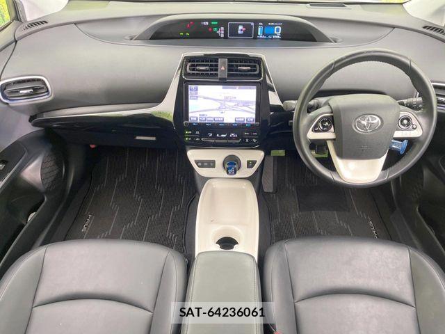 Toyota PRIUS 2016-02 6911234-1