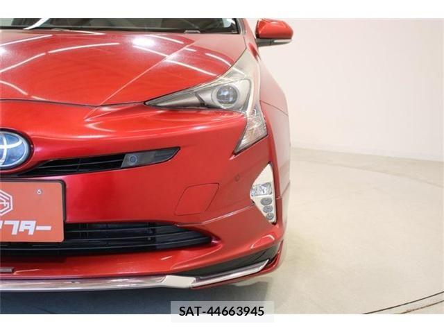 Toyota PRIUS 2016-11 6911291-13