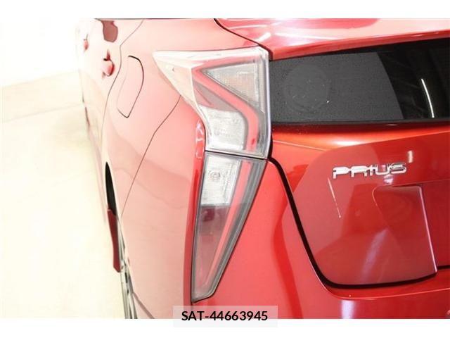 Toyota PRIUS 2016-11 6911291-18