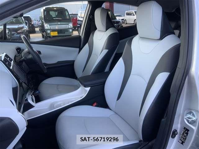 Toyota PRIUS 2017-03 6911245-17