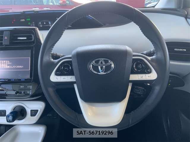 Toyota PRIUS 2017-03 6911245-19