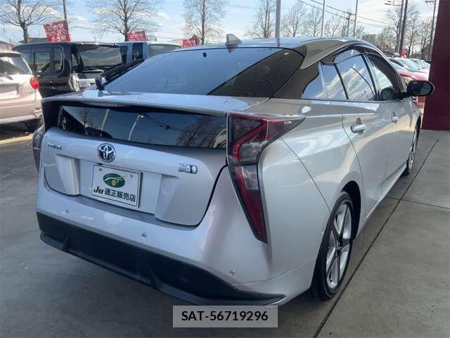Toyota PRIUS 2017-03 6911245-8