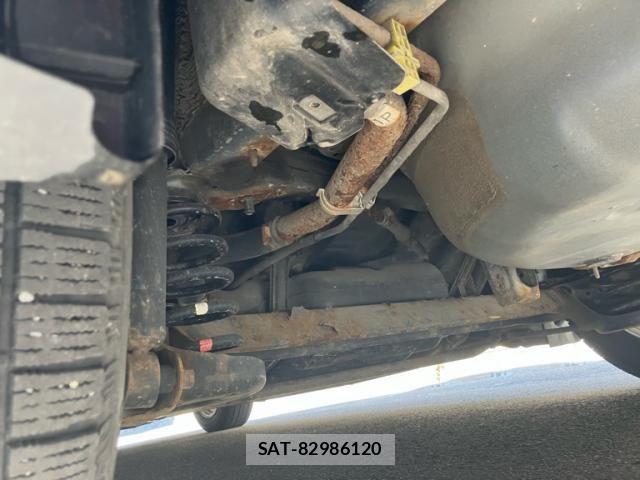 Toyota PRIUS 2010-05 6911379-13