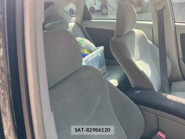 Toyota PRIUS 2010-05 6911379-16