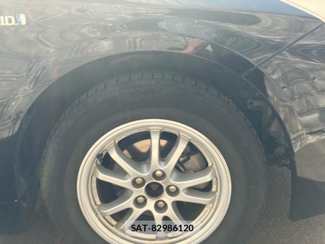 Toyota PRIUS 2010-05 6911379-4