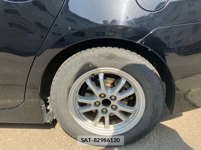 Toyota PRIUS 2010-05 6911379-6