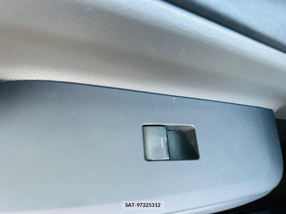 Toyota PRIUS 2023 6804900-22