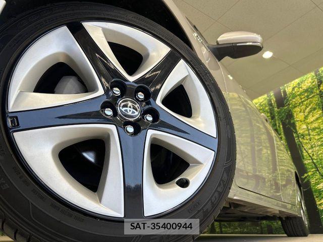 Toyota PRIUS 2016-07 6911274-12
