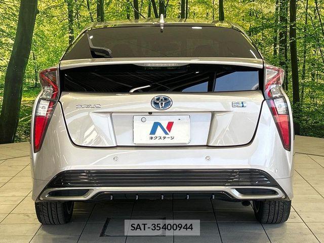 Toyota PRIUS 2016-07 6911274-14