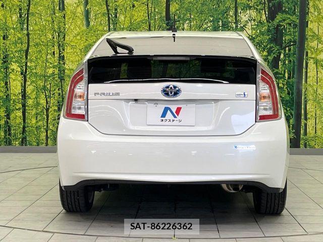 Toyota PRIUS 2014-01 6997293-14