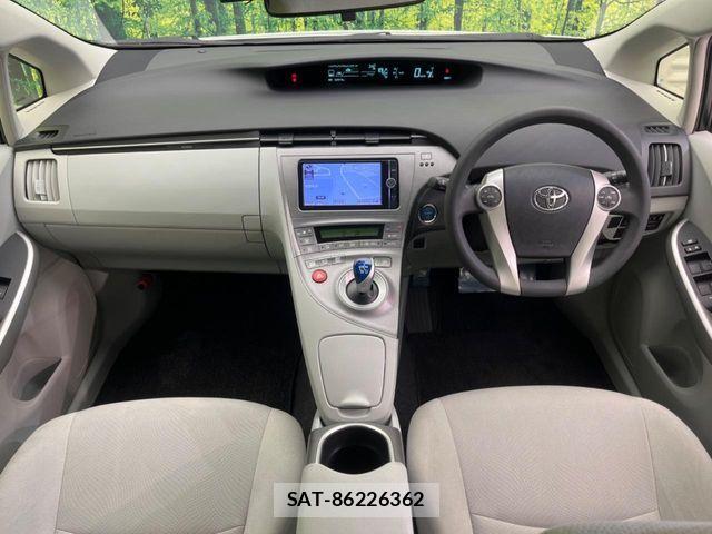 Toyota PRIUS 2014-01 6997293-1