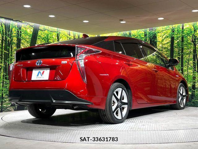 Toyota PRIUS 2016-12 6997284-17