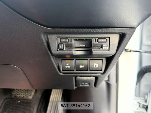 Toyota PRIUS 2023-04 6997220-17