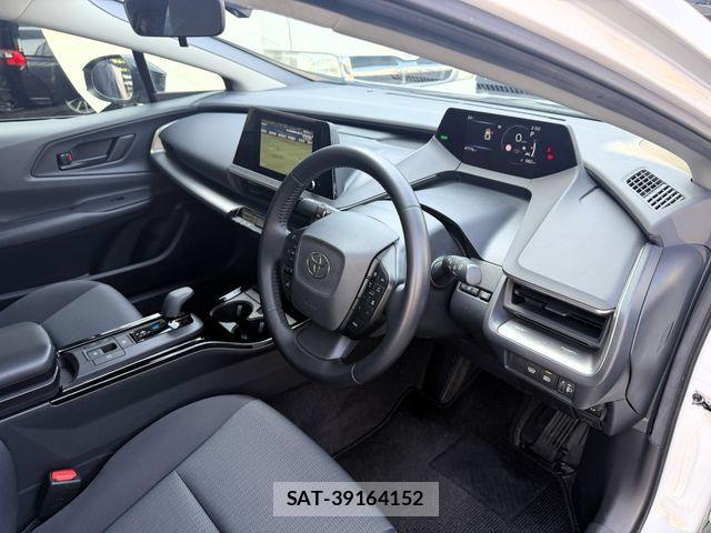 Toyota PRIUS 2023-04 6997220-19