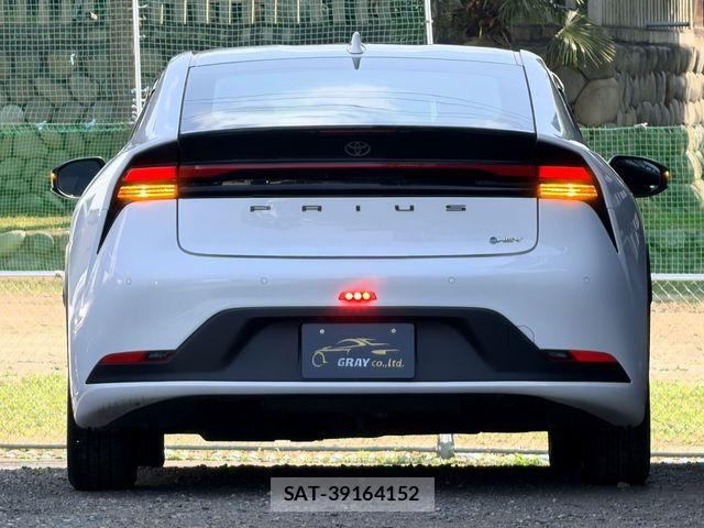 Toyota PRIUS 2023-04 6997220-4