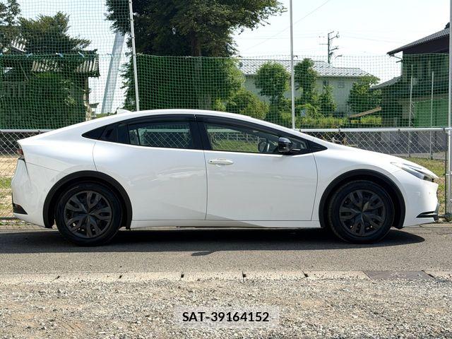 Toyota PRIUS 2023-04 6997220-5