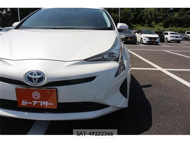 Toyota PRIUS 2018-04 6997301-15