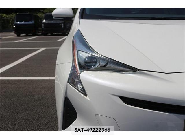 Toyota PRIUS 2018-04 6997301-18