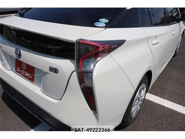Toyota PRIUS 2018-04 6997301-19