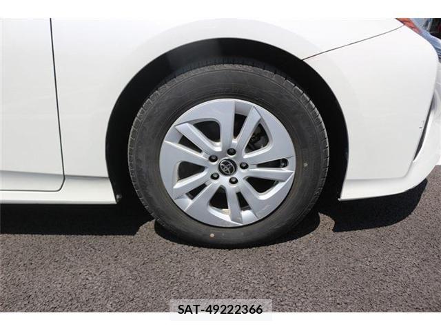 Toyota PRIUS 2018-04 6997301-23