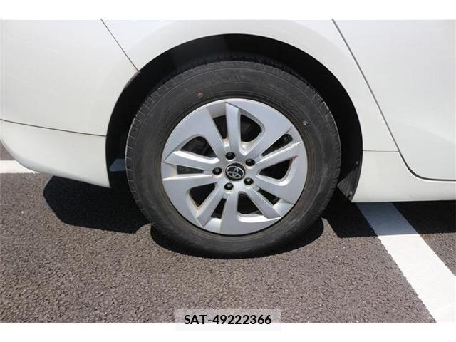 Toyota PRIUS 2018-04 6997301-24