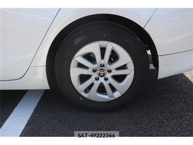 Toyota PRIUS 2018-04 6997301-25