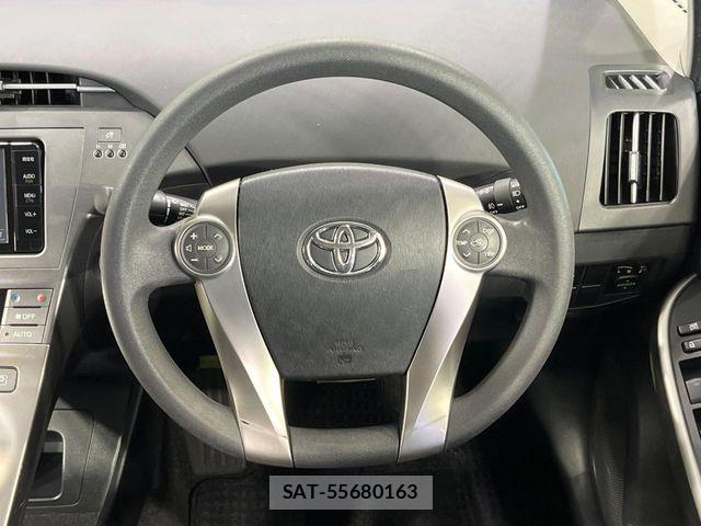 Toyota PRIUS 2015-09 6997325-10