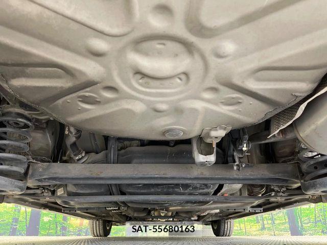 Toyota PRIUS 2015-09 6997325-18