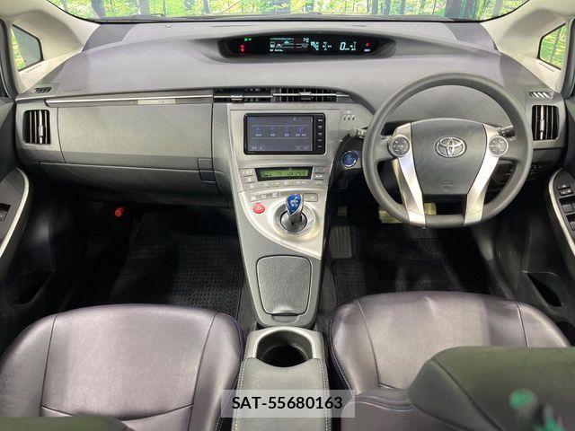 Toyota PRIUS 2015-09 6997325-1