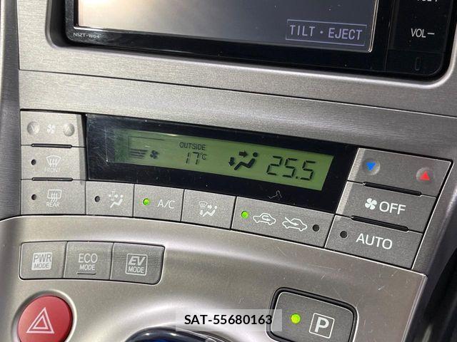 Toyota PRIUS 2015-09 6997325-5