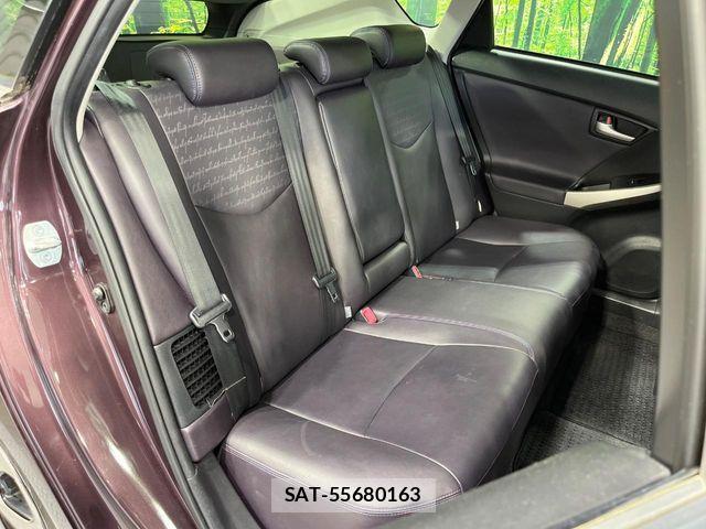 Toyota PRIUS 2015-09 6997325-8