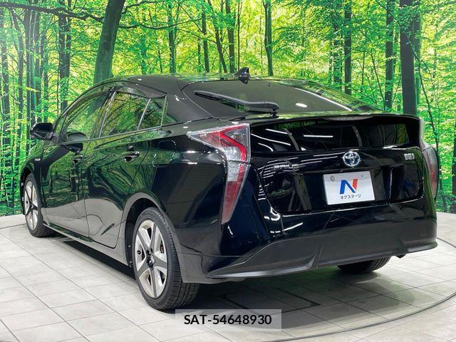 Toyota PRIUS 2015-12 6997295-16
