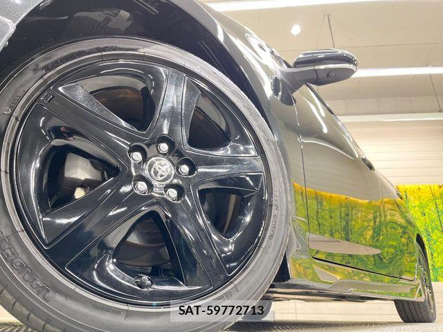 Toyota PRIUS 2021-08 6997215-12