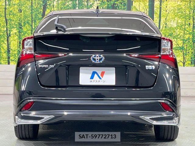 Toyota PRIUS 2021-08 6997215-14